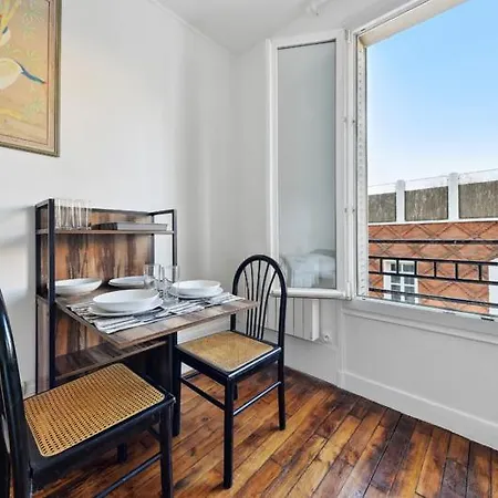 516 Champion - Superb In Apartment Paris